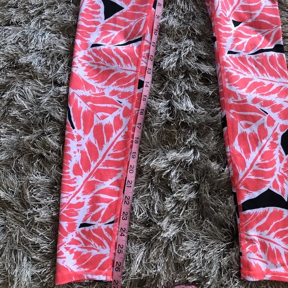 ALO. Palm Springs Guava Airbrush Leggings - Picture 10 of 11